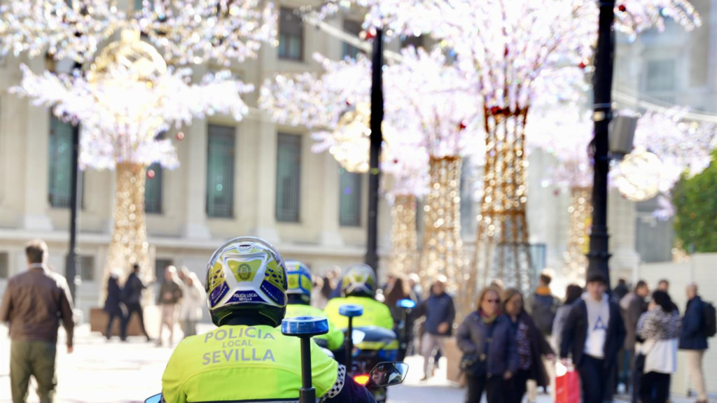 A vueltas con el Plan de Navidad de la Policía Local de Sevilla: la oposición advierte de un «descontrol absoluto»