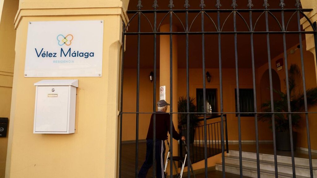 Los cuatro heridos tras el accidente mortal en una residencia de Vélez-Málaga ya están fuera de la UCI