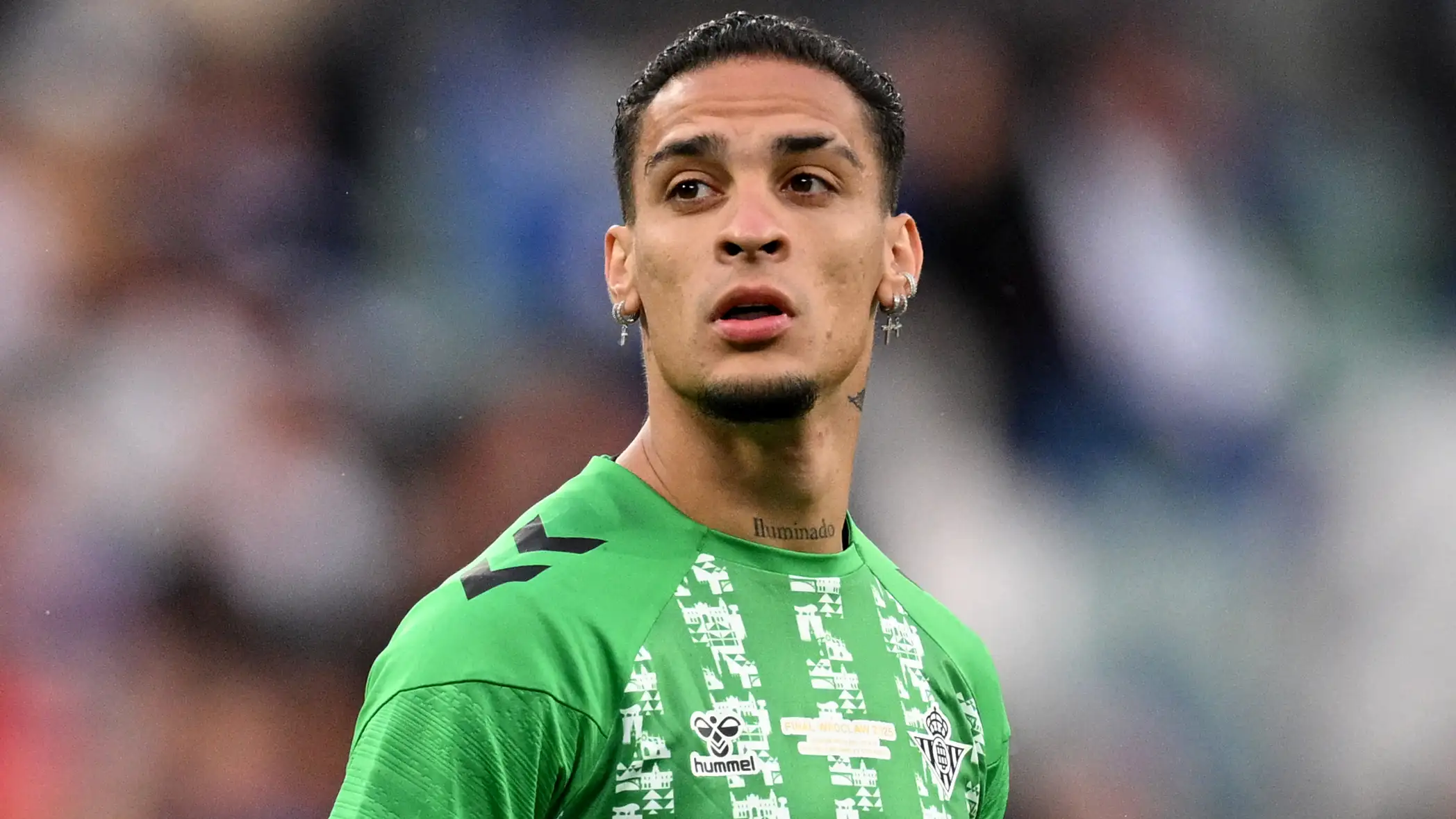 Antony denuncia un robo en su casa mientras se disputaba el partido de Champions entre Real Betis-Oporto