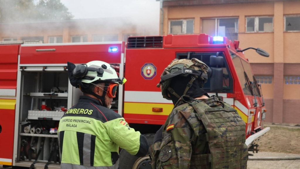 Bomberos de Málaga se entrenan en Eslovaquia contra el fuego y las riadas