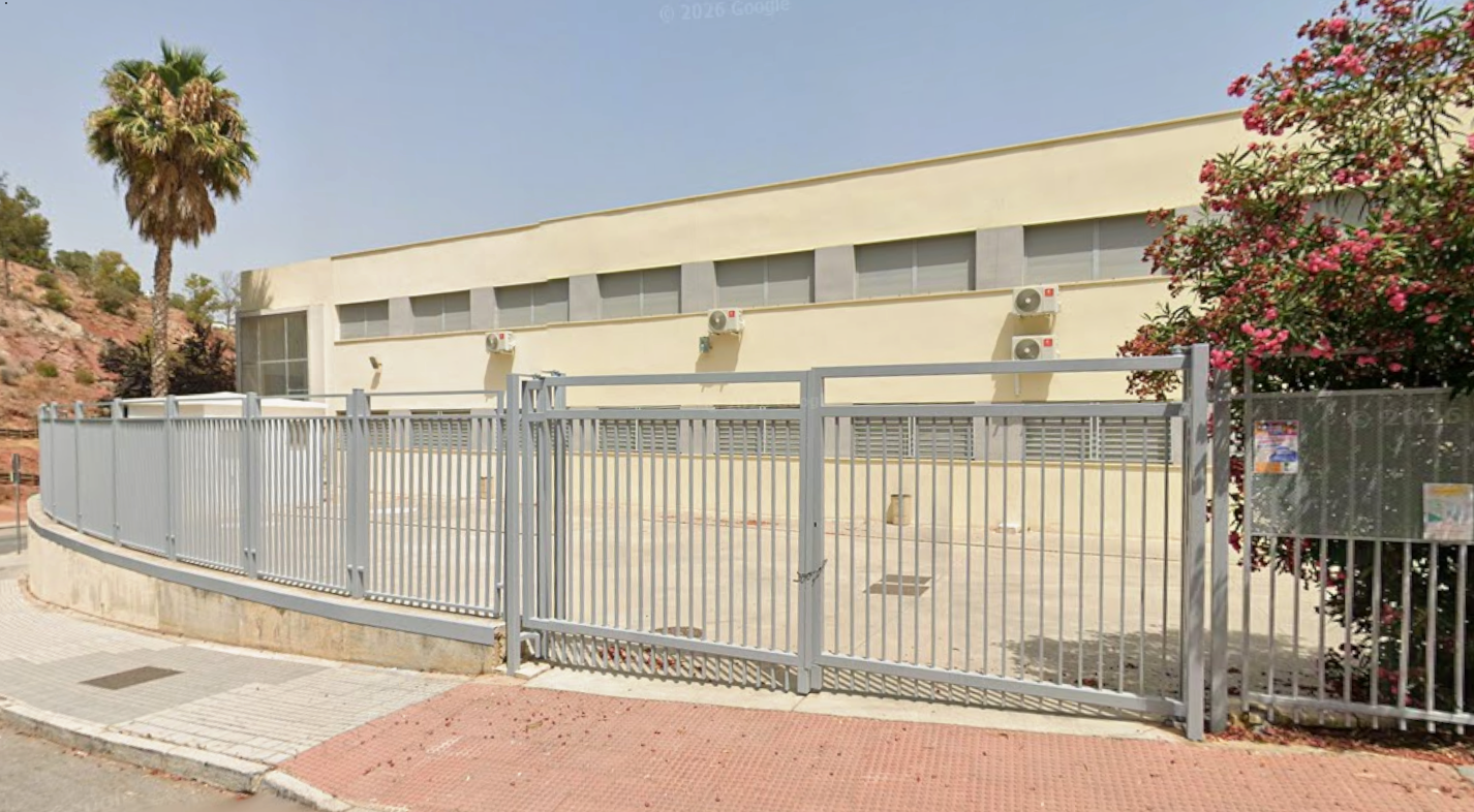 Las familias del CEIP Clavero de Málaga convocan una huelga de comedor con un picnic de protesta