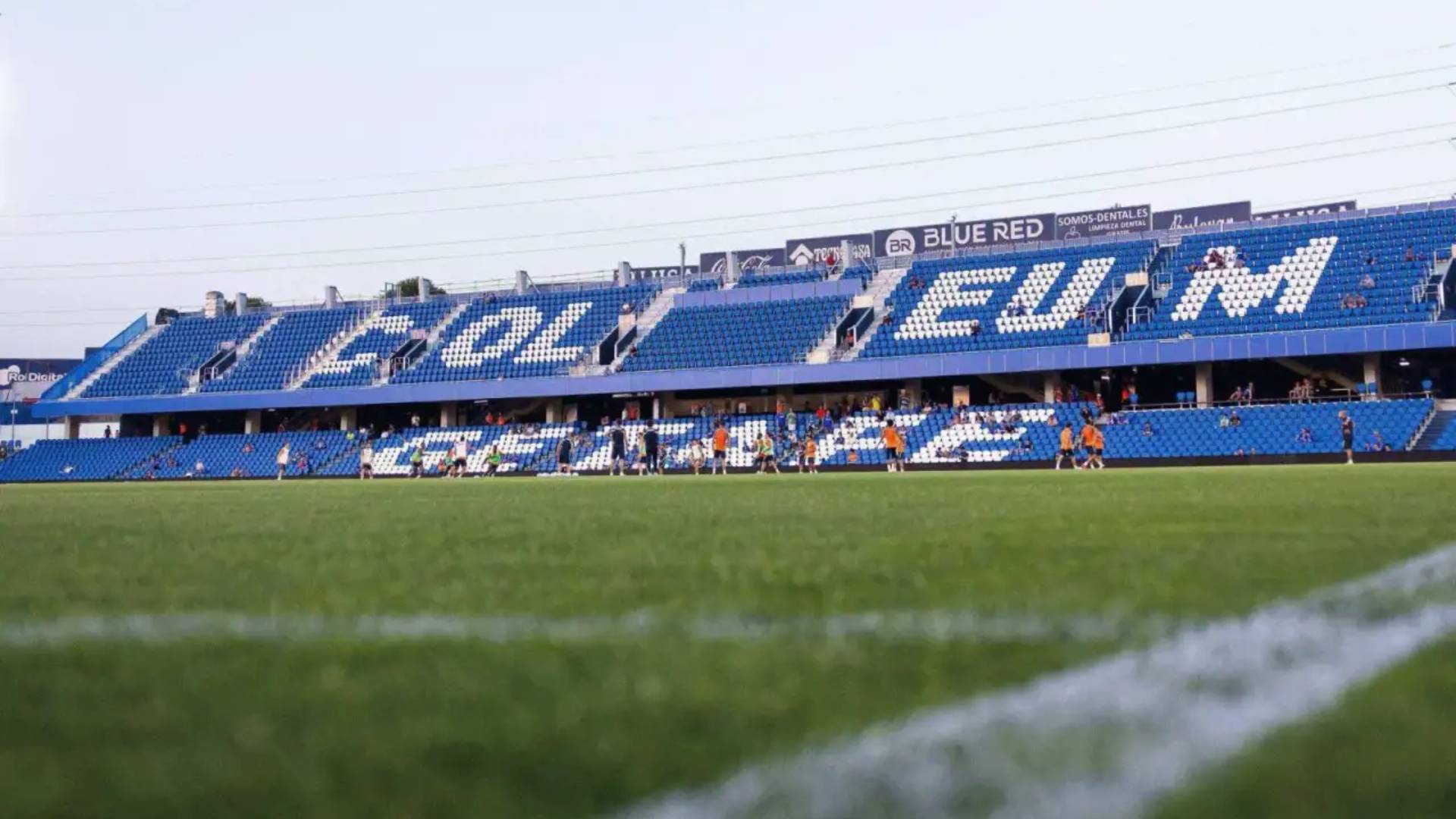 El Sevilla se queda sin entradas en el Coliseum