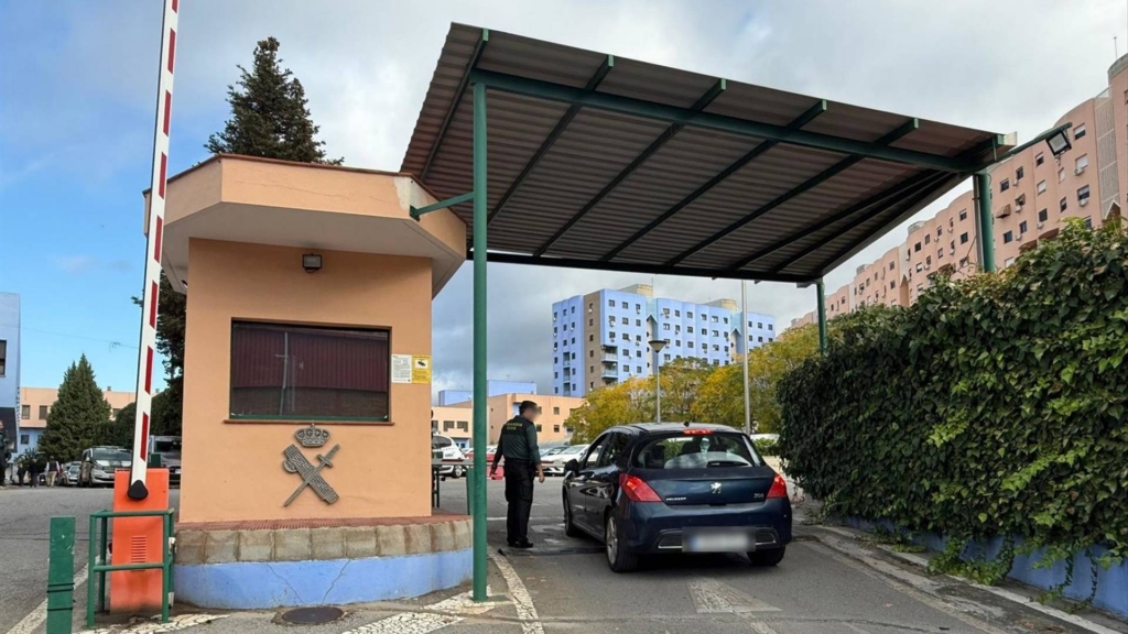 Detenido un ladrón en Granada que cuando huía entró por error en la Comandancia de la Guardia Civil