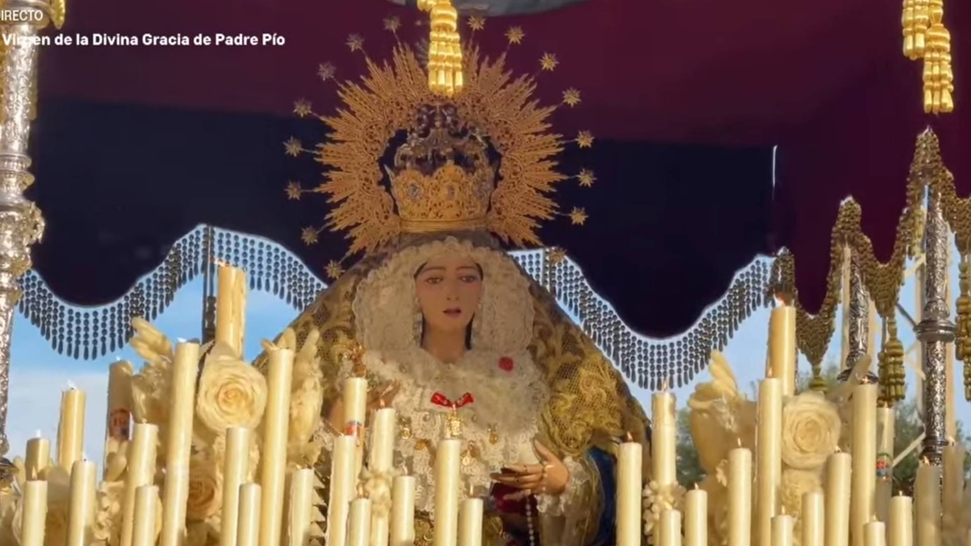 Así ha sido la salida extraordinaria de la Virgen de la Divina Gracia en Sevilla