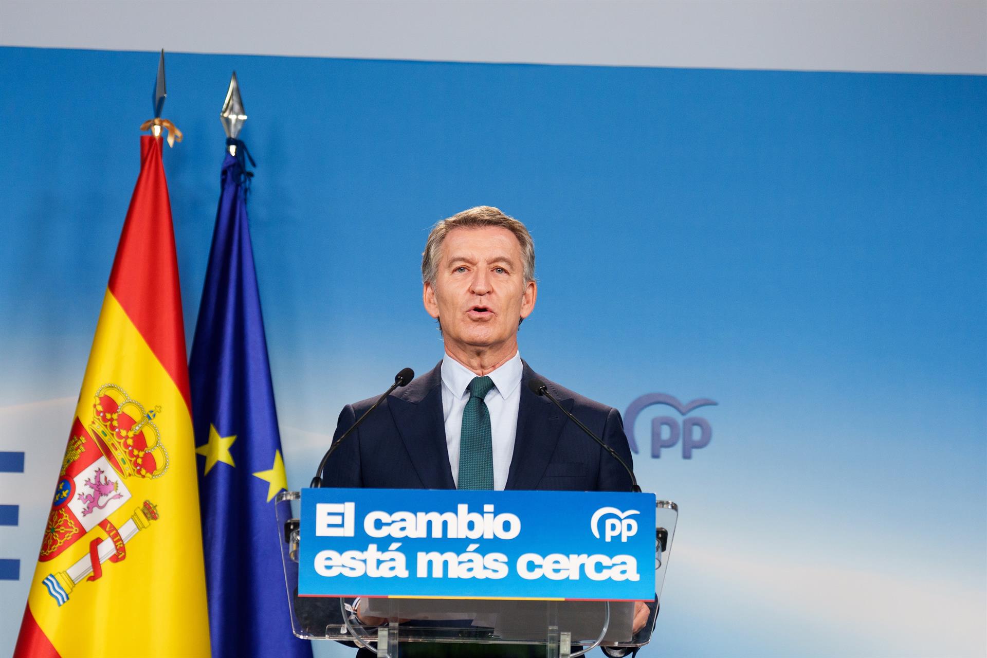 Al ritmo del ‘Himno de la Alegría’ y un eufórico «por fin»: así reacciona el PP al adelanto electoral de Sánchez