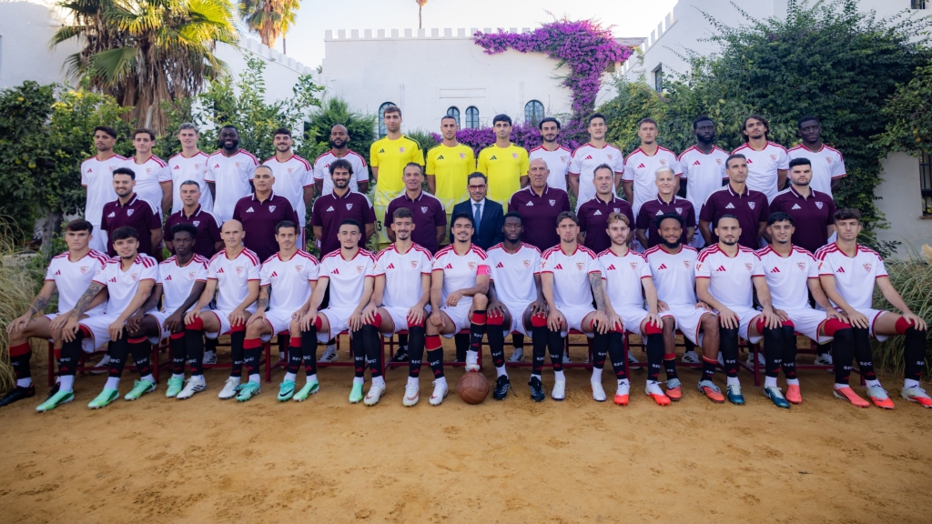 El Sevilla que inspira Lorca: foto oficial en homenaje a la Generación del 27