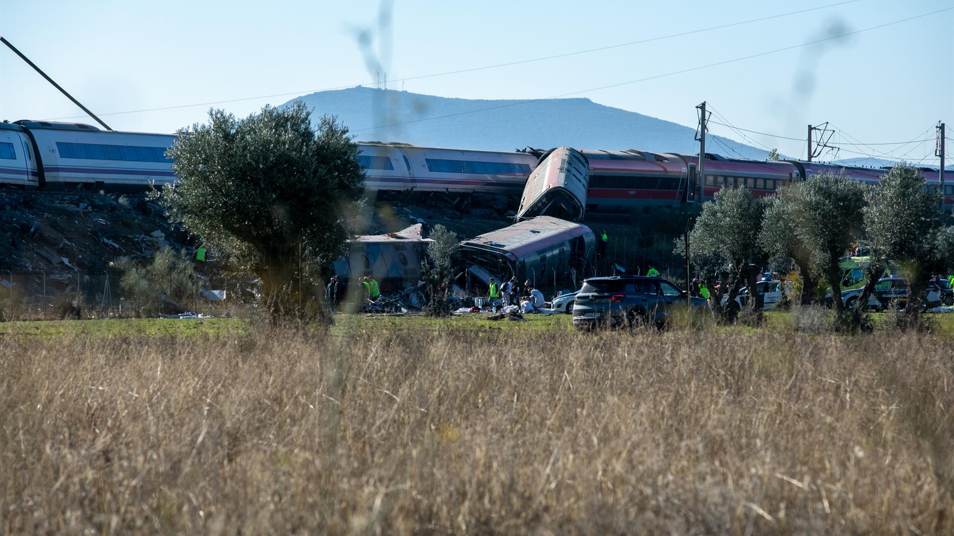 Informativo especial de 101TV sobre la tragedia ferroviaria de Urda de los trenes que iban de Madrid a Sevilla