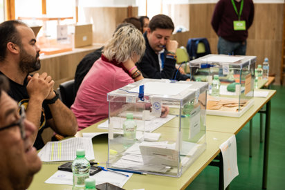 Cómo saber si me ha tocado mesa electoral: plazos, carta y excusas