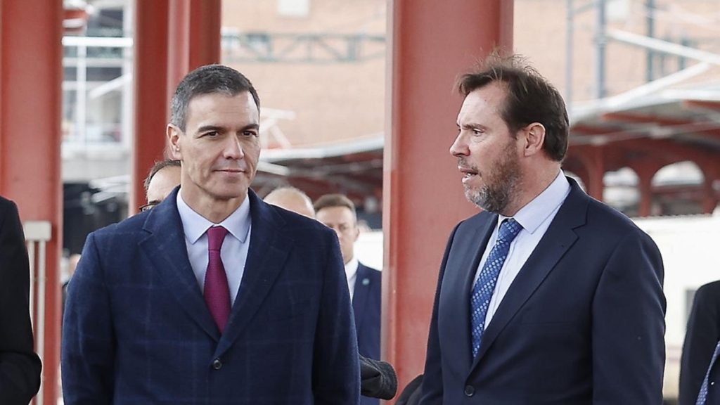 Sánchez rechaza la dimisión de Óscar Puente tras el accidente ferroviario