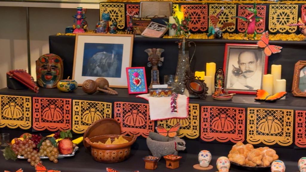 ¿En qué consiste y qué debe tener un altar del Día de Muertos?